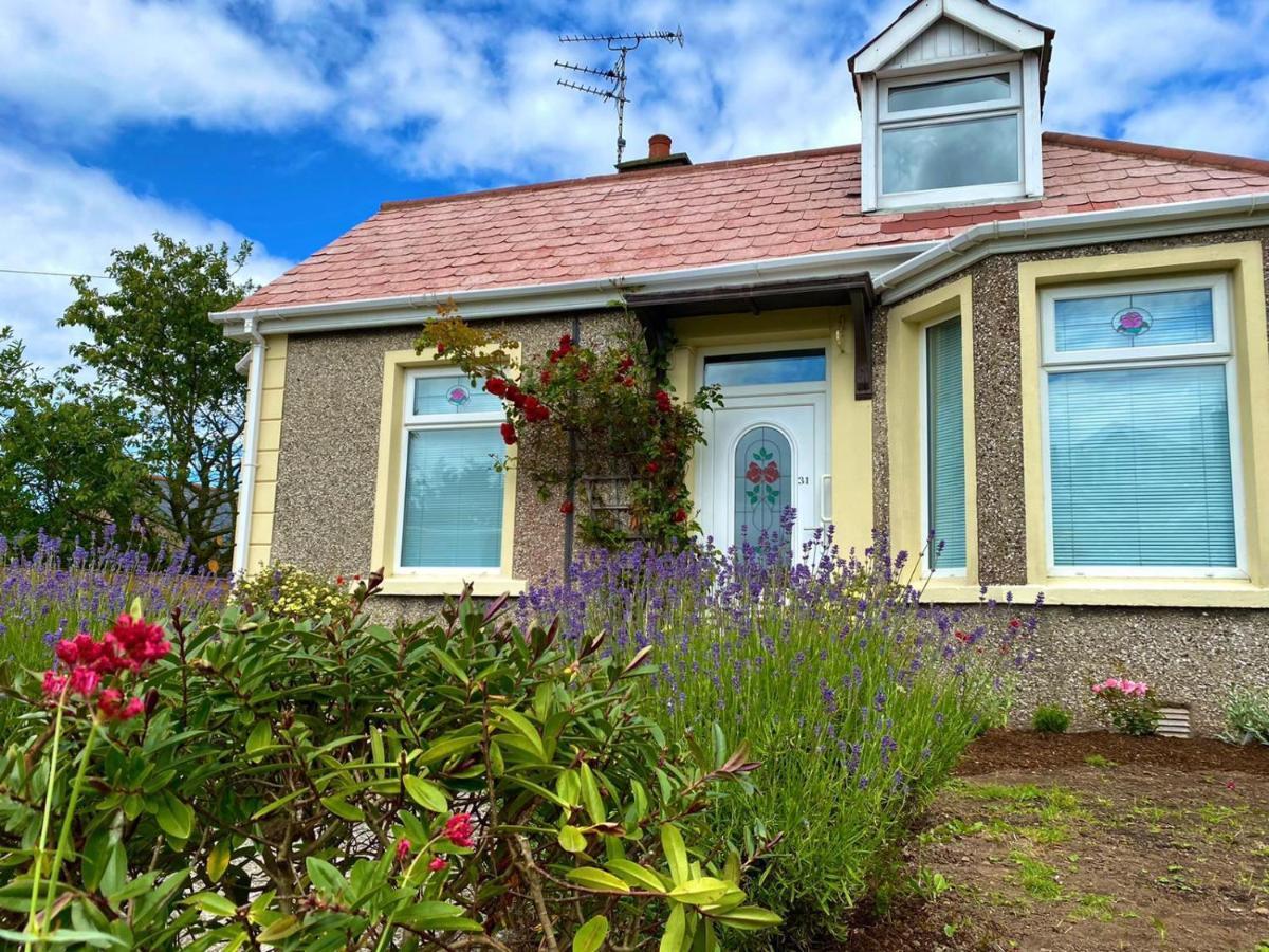 Rose Cottage: Delightful 4 Bedroom Detached Home Portrush Exterior foto